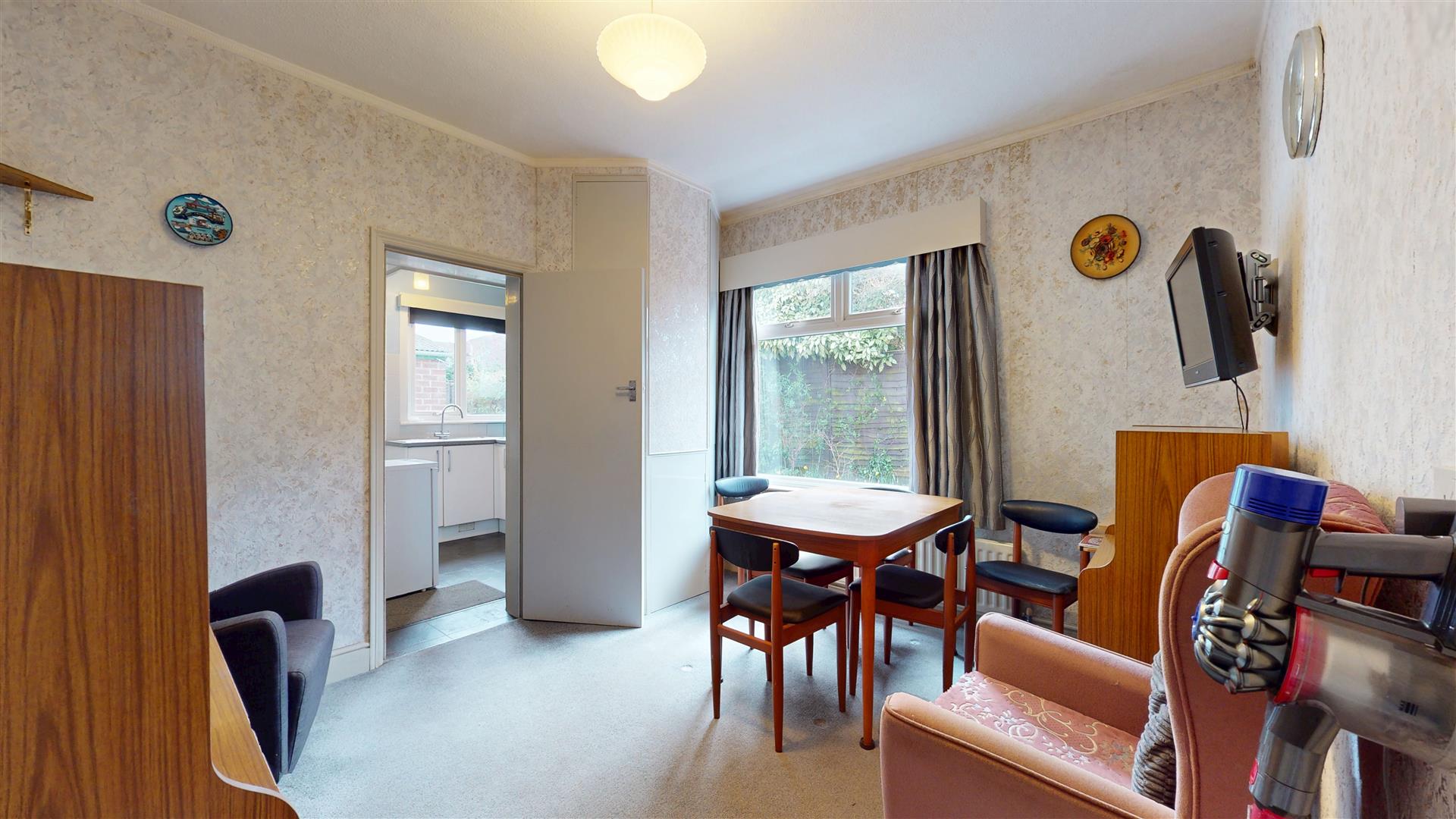 2 bed property in Bradwell Road, Milton Keynes